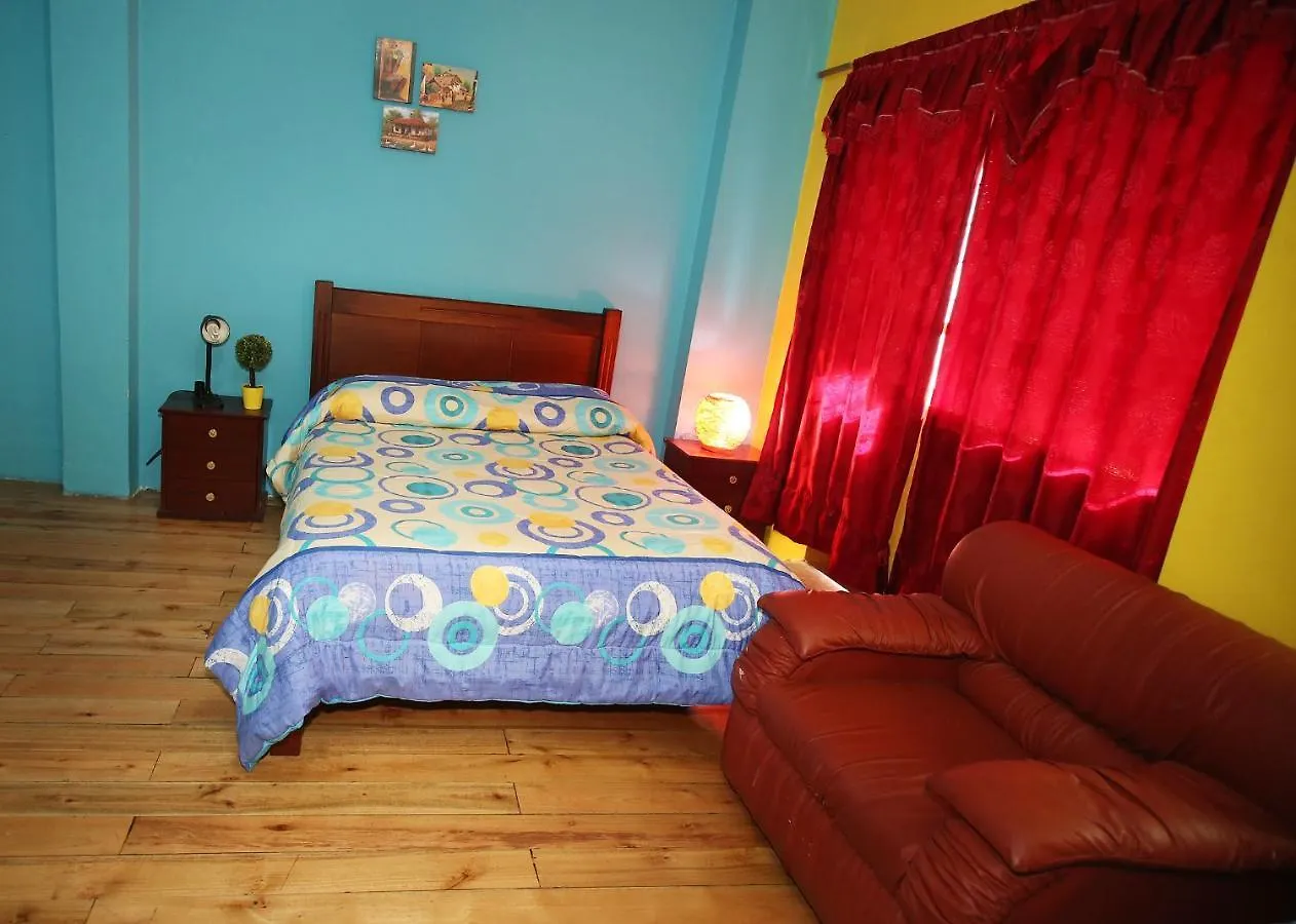 Guest house Hostal Bavaria De La Alameda Quito