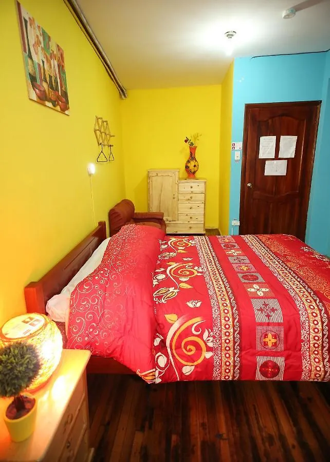 Hostal Bavaria De La Alameda Quito 2*,  Ecuador