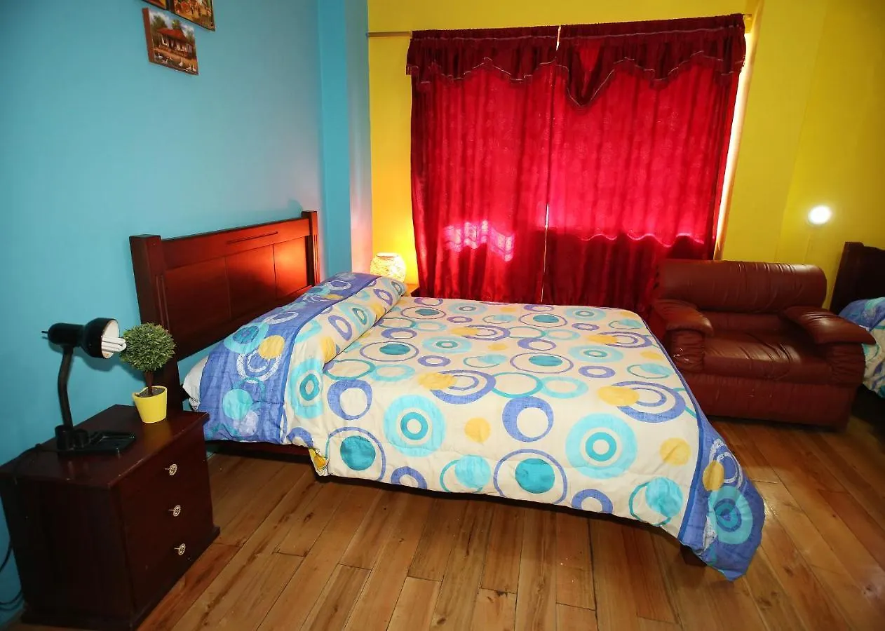 Hostal Bavaria De La Alameda Quito